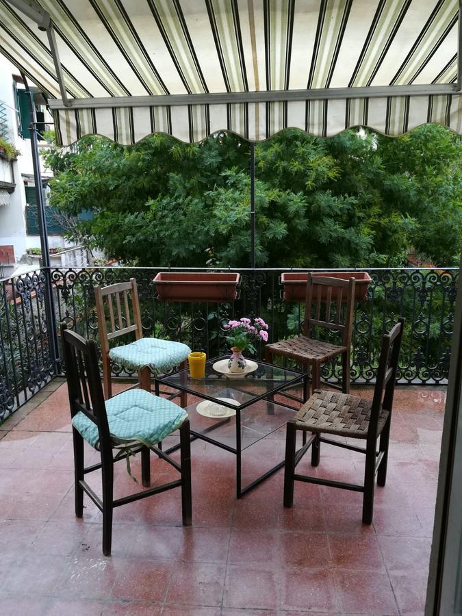 La Villa Nei Fiori Firenze Bagian luar foto