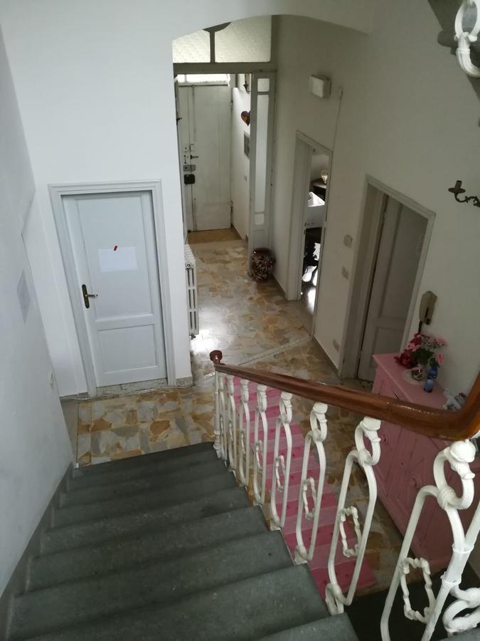 La Villa Nei Fiori Firenze Bagian luar foto